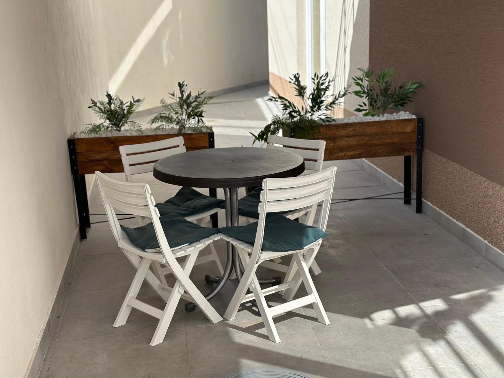 New Garden Apartment Скопье Экстерьер фото